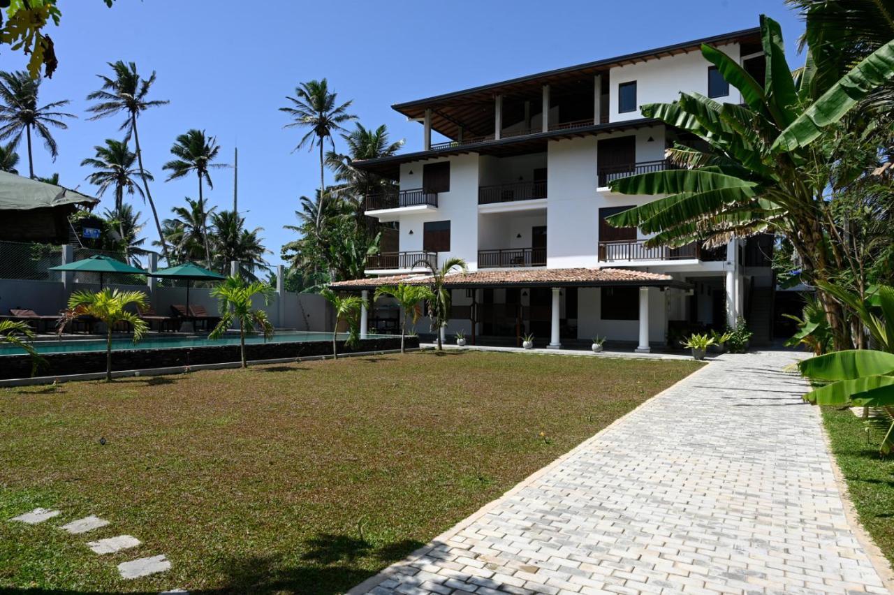Beach Inns Holiday Resort - Celeste Matara Esterno foto